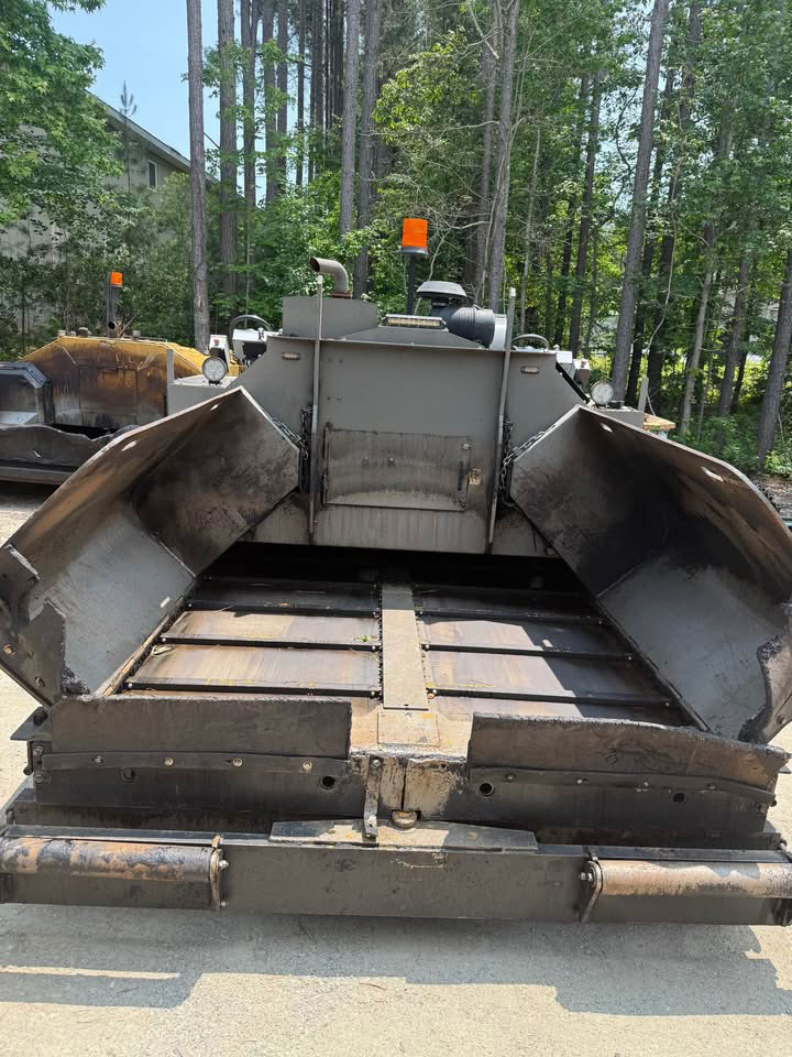 Leeboy 8520B - Finišer za asfalt: slika Leeboy 8520B - Finišer za asfalt Leeboy 8520B - Finišer za asfalt: slika Leeboy 8520B - Finišer za asfalt