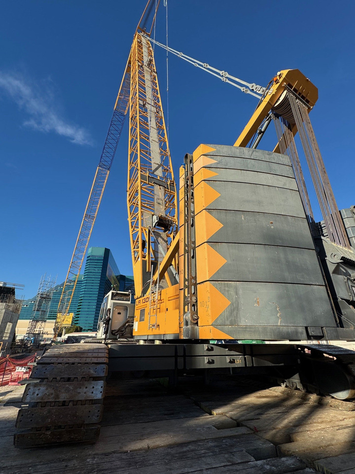 Liebherr LR1300 - Dizalica gusjeničar: slika Liebherr LR1300 - Dizalica gusjeničar Liebherr LR1300 - Dizalica gusjeničar: slika Liebherr LR1300 - Dizalica gusjeničar