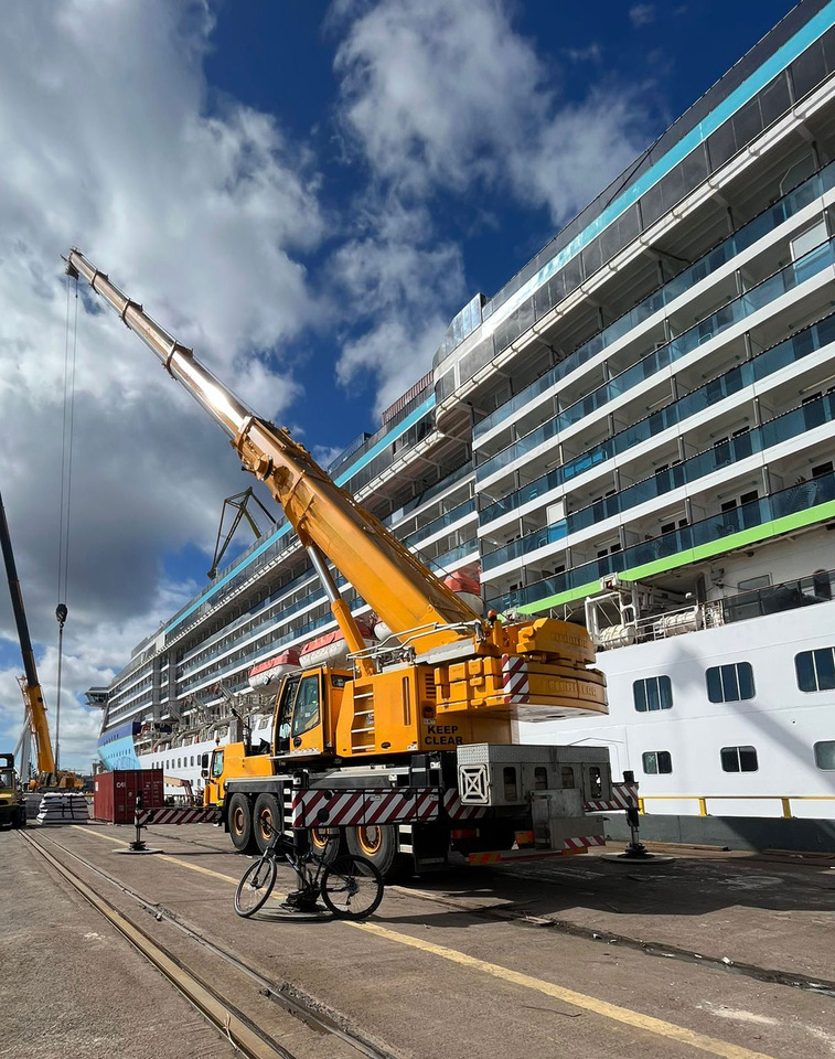 Liebherr LTM 1100-4.2 - Autodizalica: slika Liebherr LTM 1100-4.2 - Autodizalica Liebherr LTM 1100-4.2 - Autodizalica: slika Liebherr LTM 1100-4.2 - Autodizalica