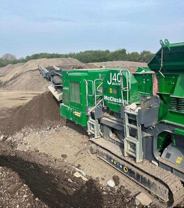 McCloskey J40 - Čeljusna drobilica: slika McCloskey J40 - Čeljusna drobilica McCloskey J40 - Čeljusna drobilica: slika McCloskey J40 - Čeljusna drobilica