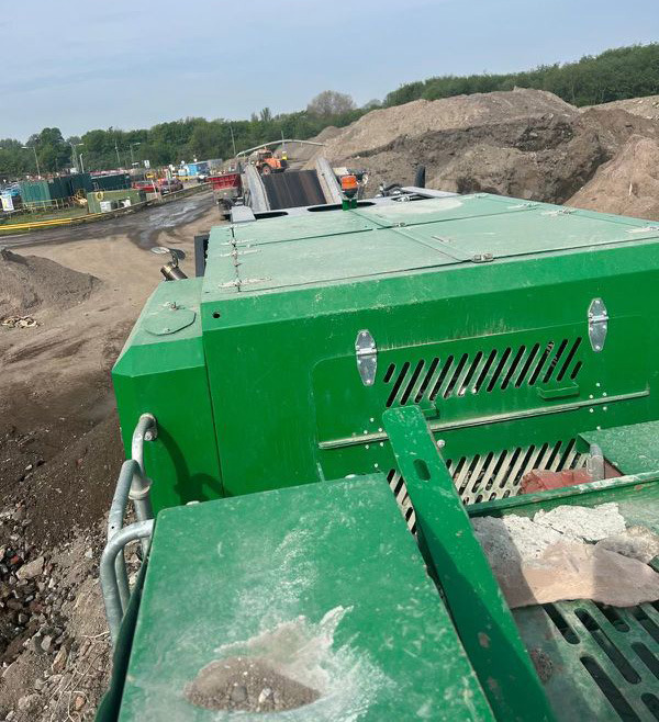 McCloskey J40 - Čeljusna drobilica: slika McCloskey J40 - Čeljusna drobilica McCloskey J40 - Čeljusna drobilica: slika McCloskey J40 - Čeljusna drobilica