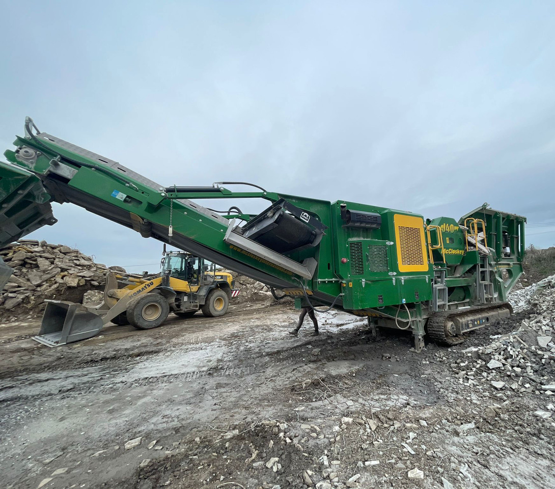 McCloskey J40 V2 - Čeljusna drobilica: slika McCloskey J40 V2 - Čeljusna drobilica McCloskey J40 V2 - Čeljusna drobilica: slika McCloskey J40 V2 - Čeljusna drobilica