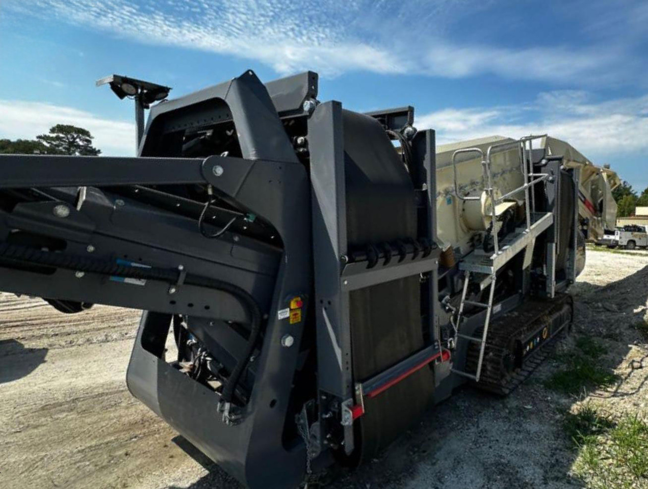 Metso S2.5 - Screener: slika Metso S2.5 - Screener Metso S2.5 - Screener: slika Metso S2.5 - Screener