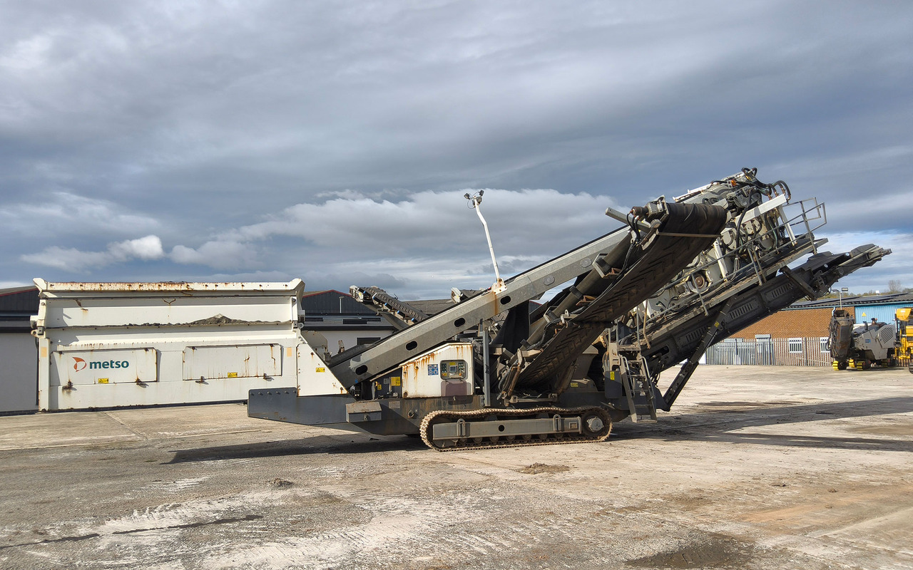 Metso ST4.8 - Screener: slika Metso ST4.8 - Screener Metso ST4.8 - Screener: slika Metso ST4.8 - Screener