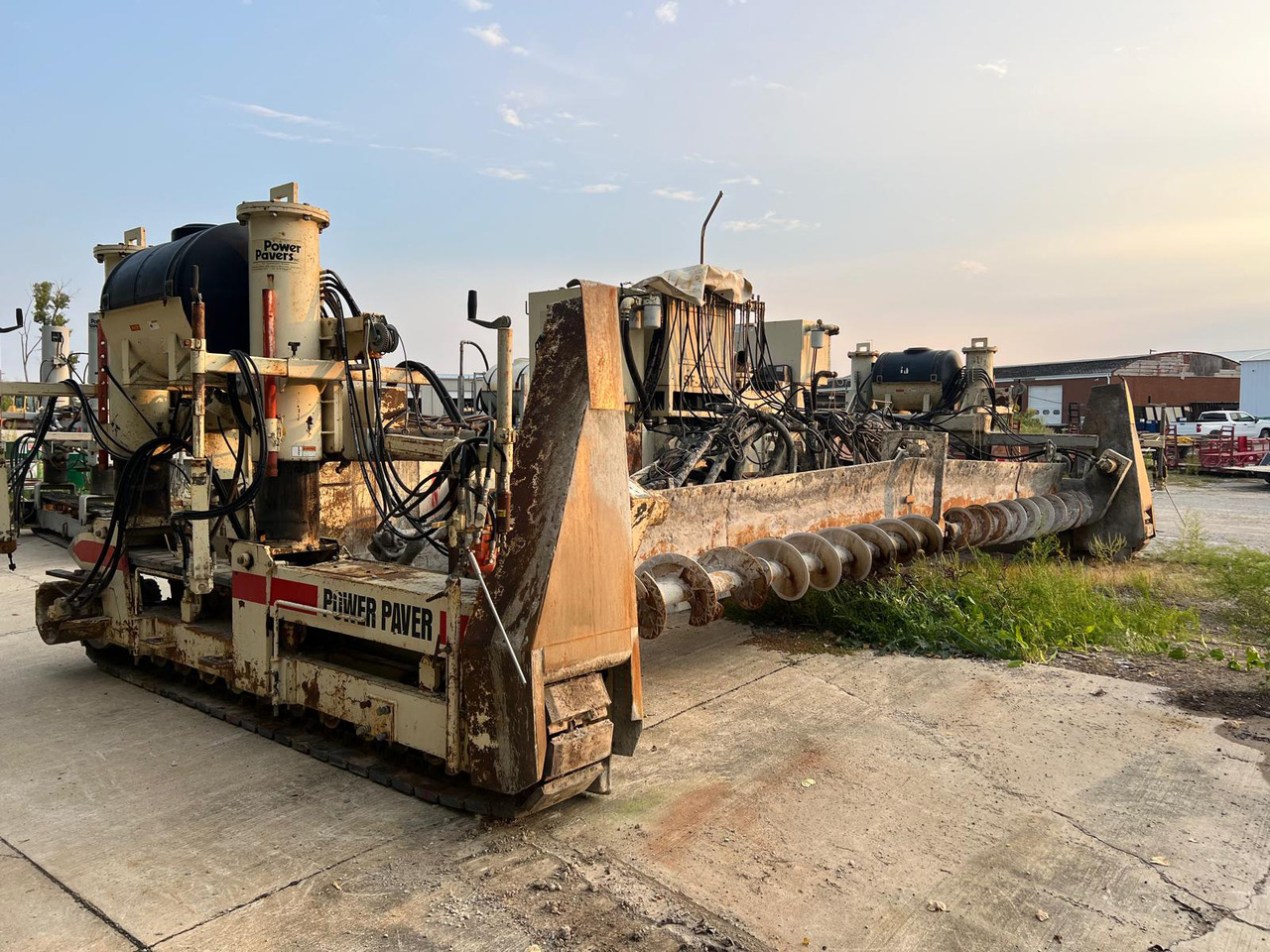 Power Pavers SF-2700 - Finišer za asfalt: slika Power Pavers SF-2700 - Finišer za asfalt Power Pavers SF-2700 - Finišer za asfalt: slika Power Pavers SF-2700 - Finišer za asfalt