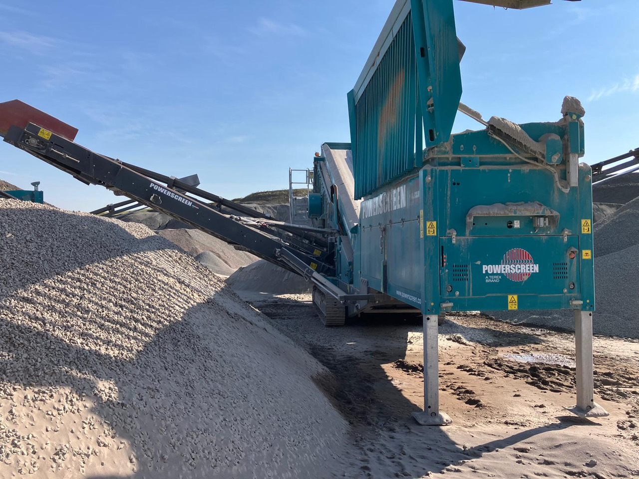 Powerscreen Chieftain 1700X 3D - Screener: slika Powerscreen Chieftain 1700X 3D - Screener Powerscreen Chieftain 1700X 3D - Screener: slika Powerscreen Chieftain 1700X 3D - Screener