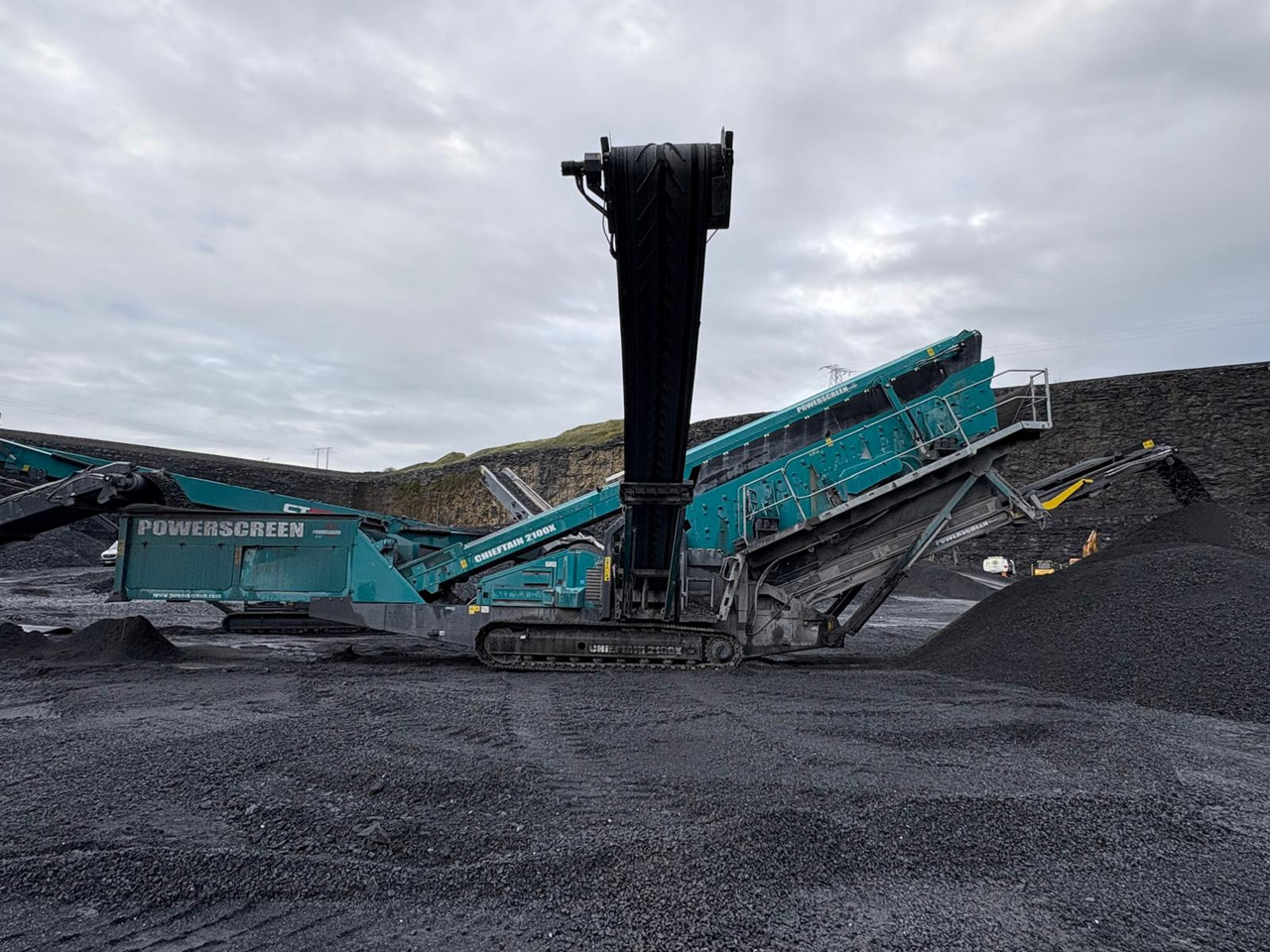 Powerscreen Chieftain 2100x - Screener: slika Powerscreen Chieftain 2100x - Screener Powerscreen Chieftain 2100x - Screener: slika Powerscreen Chieftain 2100x - Screener