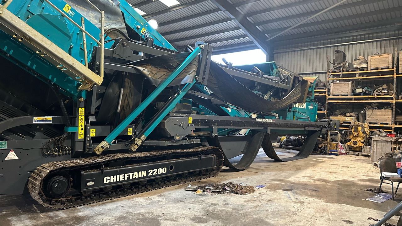 Powerscreen Chieftain 2200 - Screener: slika Powerscreen Chieftain 2200 - Screener Powerscreen Chieftain 2200 - Screener: slika Powerscreen Chieftain 2200 - Screener