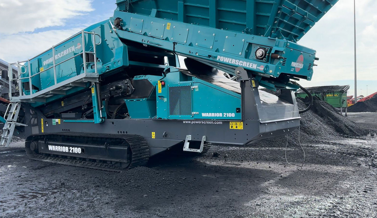 Powerscreen Warrior 2100 Triple Shaft - Screener: slika Powerscreen Warrior 2100 Triple Shaft - Screener Powerscreen Warrior 2100 Triple Shaft - Screener: slika Powerscreen Warrior 2100 Triple Shaft - Screener