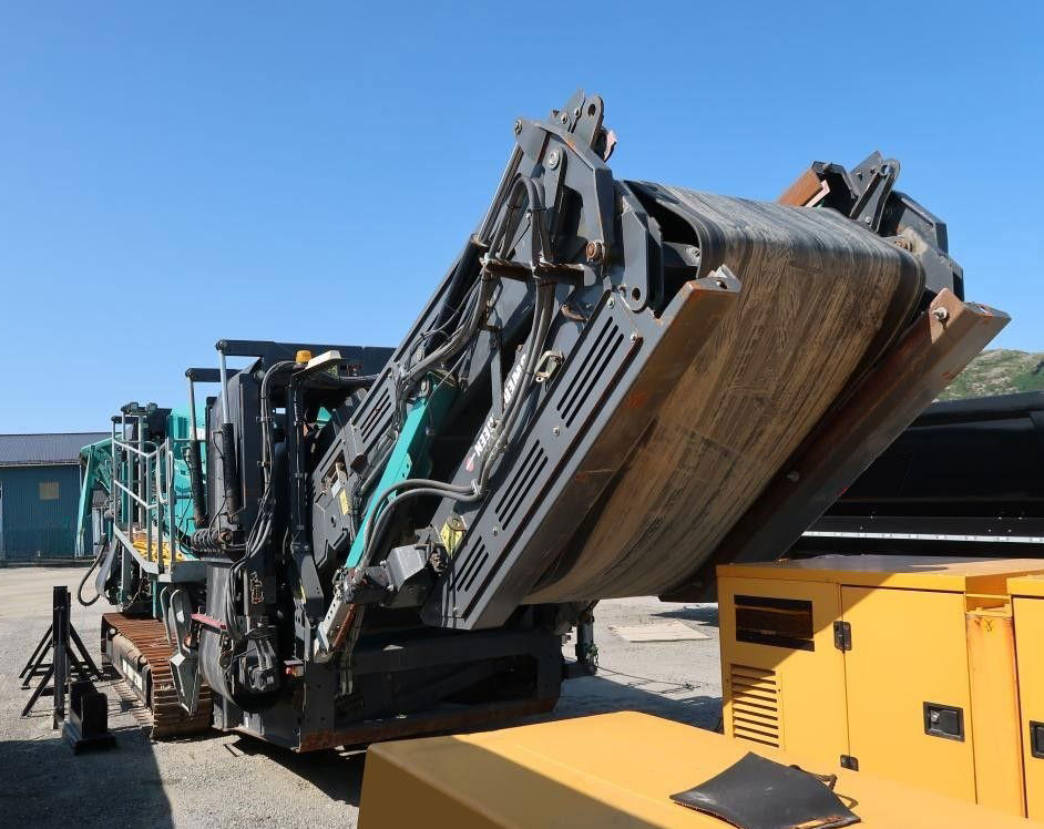 Powerscreen Warrior 2100 Triple Shaft - Screener: slika Powerscreen Warrior 2100 Triple Shaft - Screener Powerscreen Warrior 2100 Triple Shaft - Screener: slika Powerscreen Warrior 2100 Triple Shaft - Screener