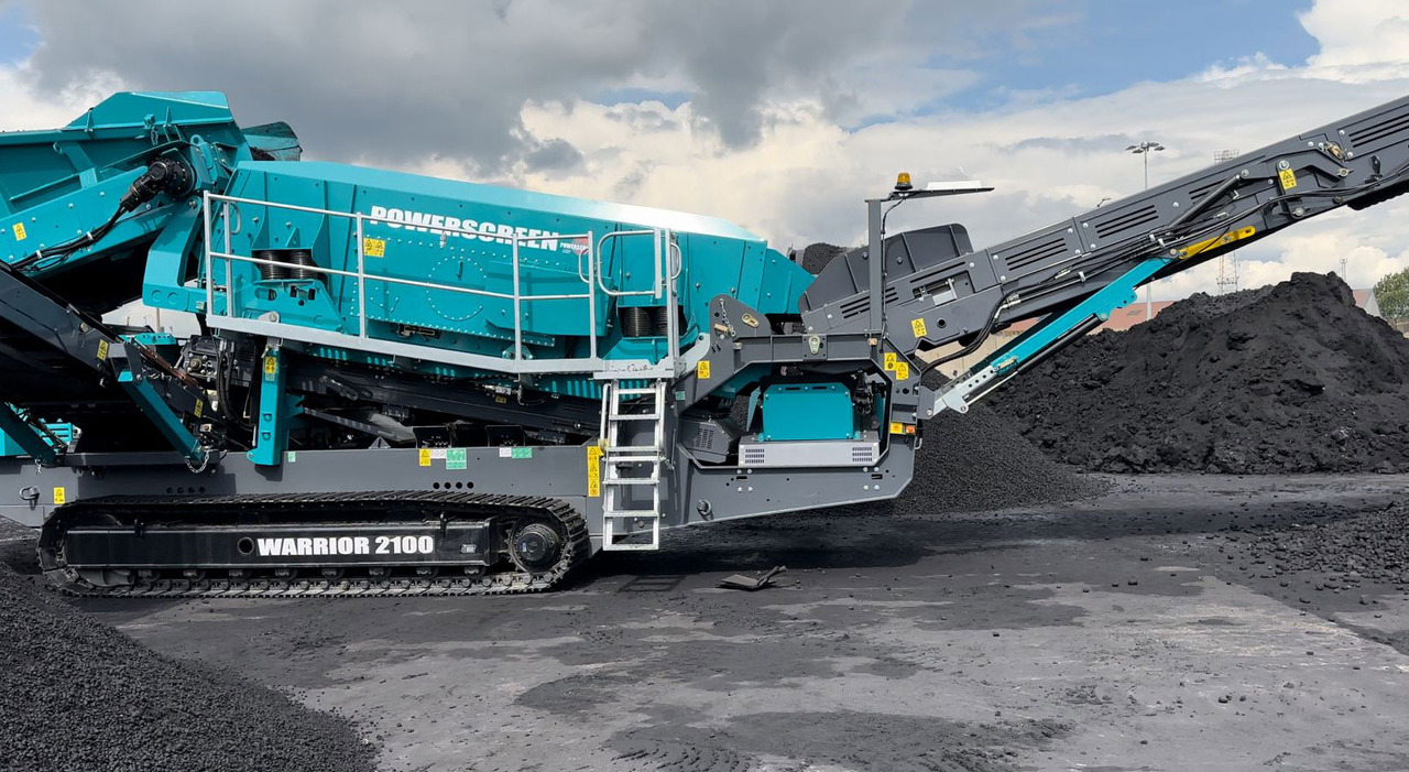 Powerscreen Warrior 2100 Triple Shaft - Screener: slika Powerscreen Warrior 2100 Triple Shaft - Screener Powerscreen Warrior 2100 Triple Shaft - Screener: slika Powerscreen Warrior 2100 Triple Shaft - Screener