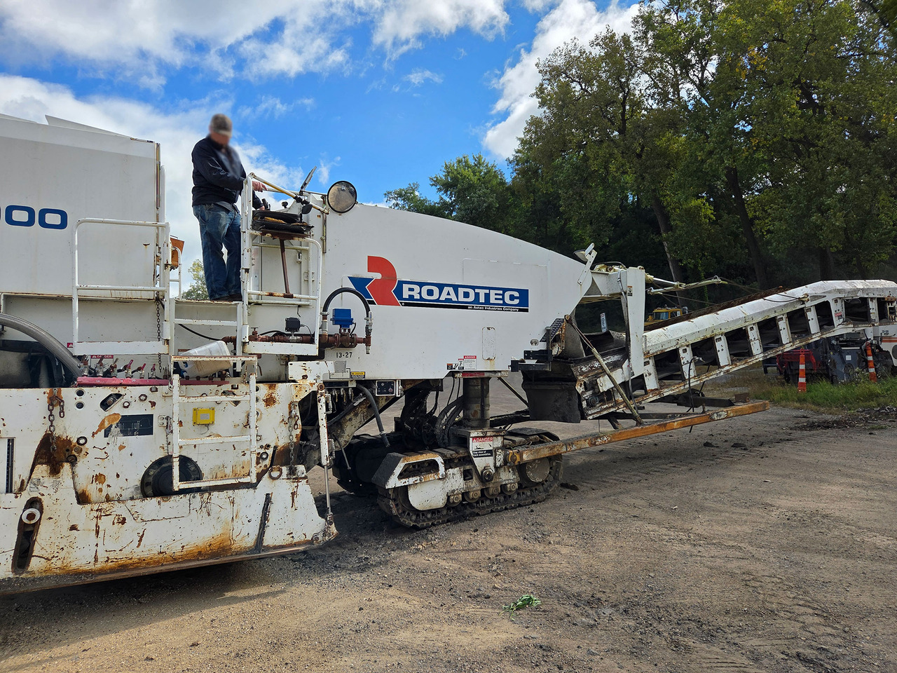 Roadtec RX-900 - Hladni planer: slika Roadtec RX-900 - Hladni planer Roadtec RX-900 - Hladni planer: slika Roadtec RX-900 - Hladni planer