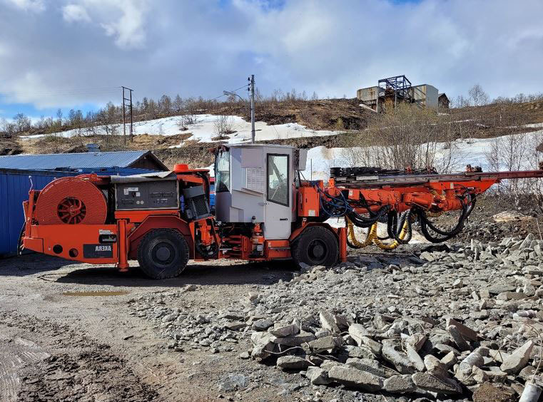 Sandvik DD420-S60C - Direkcionalna bušilica: slika Sandvik DD420-S60C - Direkcionalna bušilica Sandvik DD420-S60C - Direkcionalna bušilica: slika Sandvik DD420-S60C - Direkcionalna bušilica