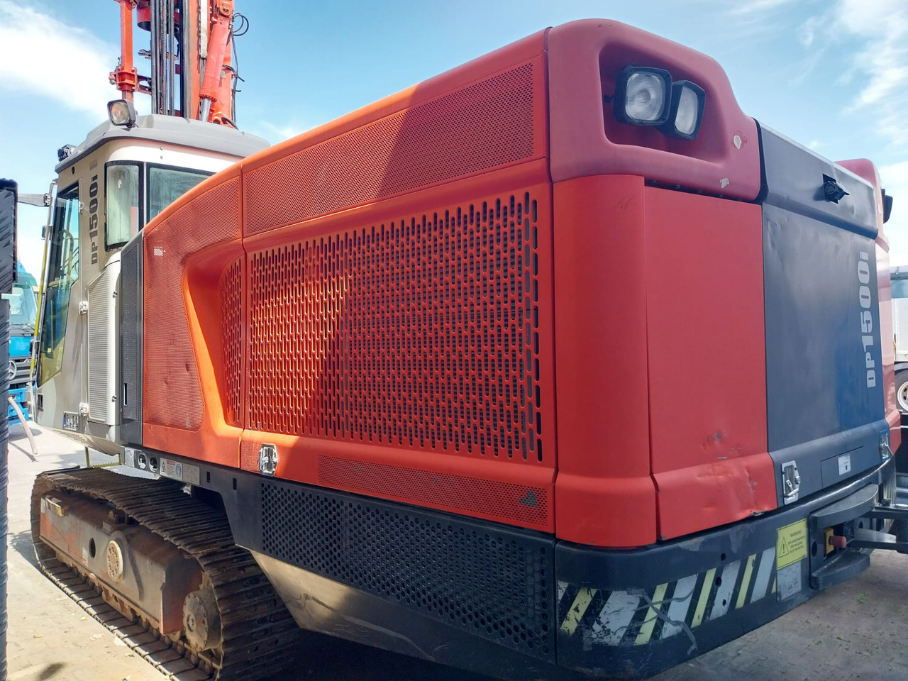 Sandvik DP1500i - Platforma za bušenje: slika Sandvik DP1500i - Platforma za bušenje Sandvik DP1500i - Platforma za bušenje: slika Sandvik DP1500i - Platforma za bušenje