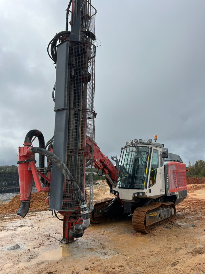 Sandvik DP1500i - Platforma za bušenje: slika Sandvik DP1500i - Platforma za bušenje Sandvik DP1500i - Platforma za bušenje: slika Sandvik DP1500i - Platforma za bušenje