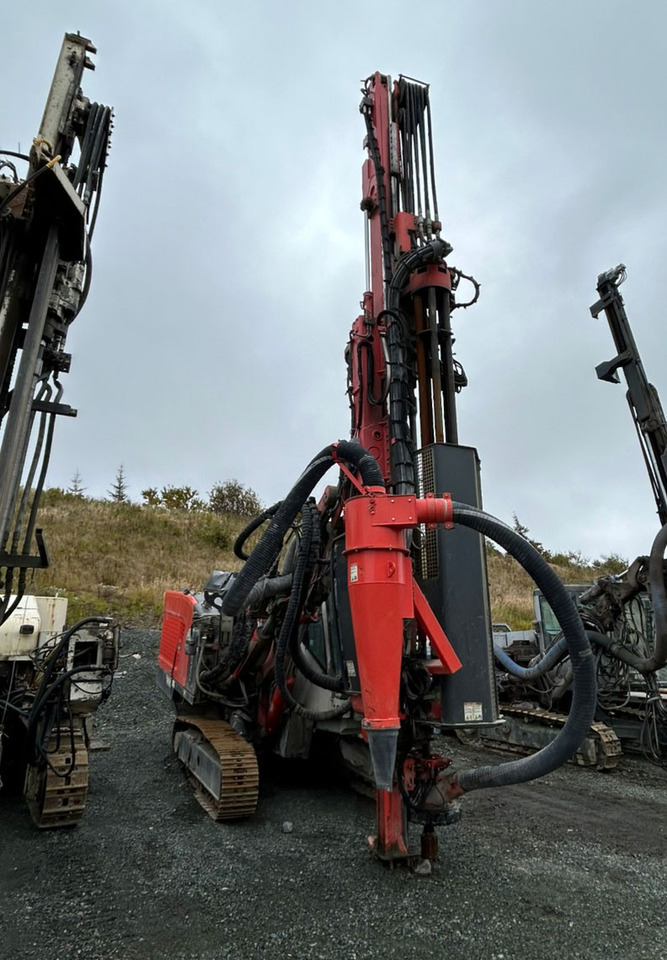 Sandvik DP1600i - Platforma za bušenje: slika Sandvik DP1600i - Platforma za bušenje Sandvik DP1600i - Platforma za bušenje: slika Sandvik DP1600i - Platforma za bušenje