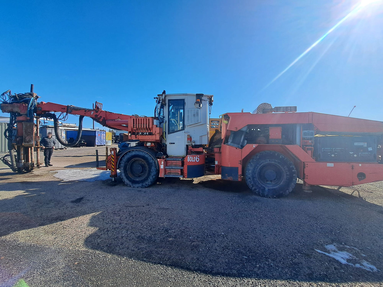 Sandvik DS511-C - Direkcionalna bušilica: slika Sandvik DS511-C - Direkcionalna bušilica Sandvik DS511-C - Direkcionalna bušilica: slika Sandvik DS511-C - Direkcionalna bušilica
