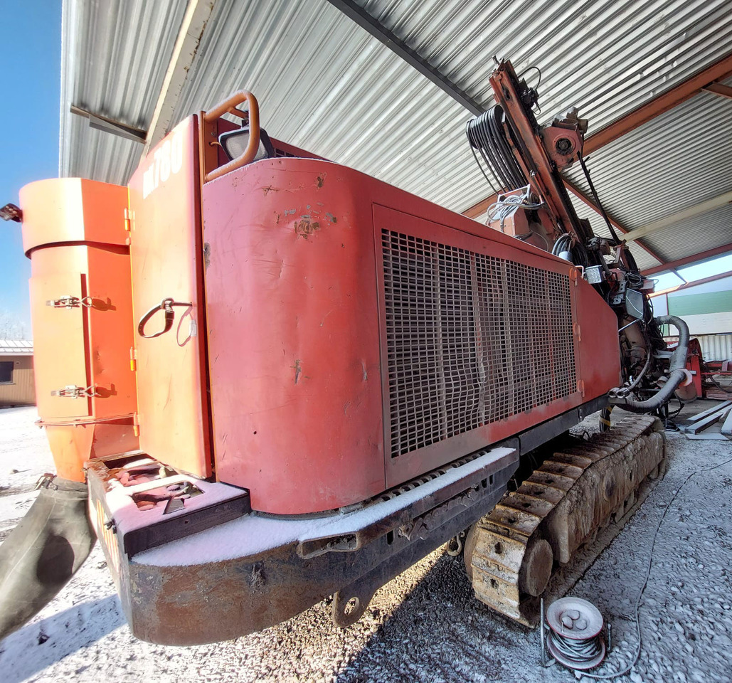 Sandvik DX780 - Platforma za bušenje: slika Sandvik DX780 - Platforma za bušenje Sandvik DX780 - Platforma za bušenje: slika Sandvik DX780 - Platforma za bušenje