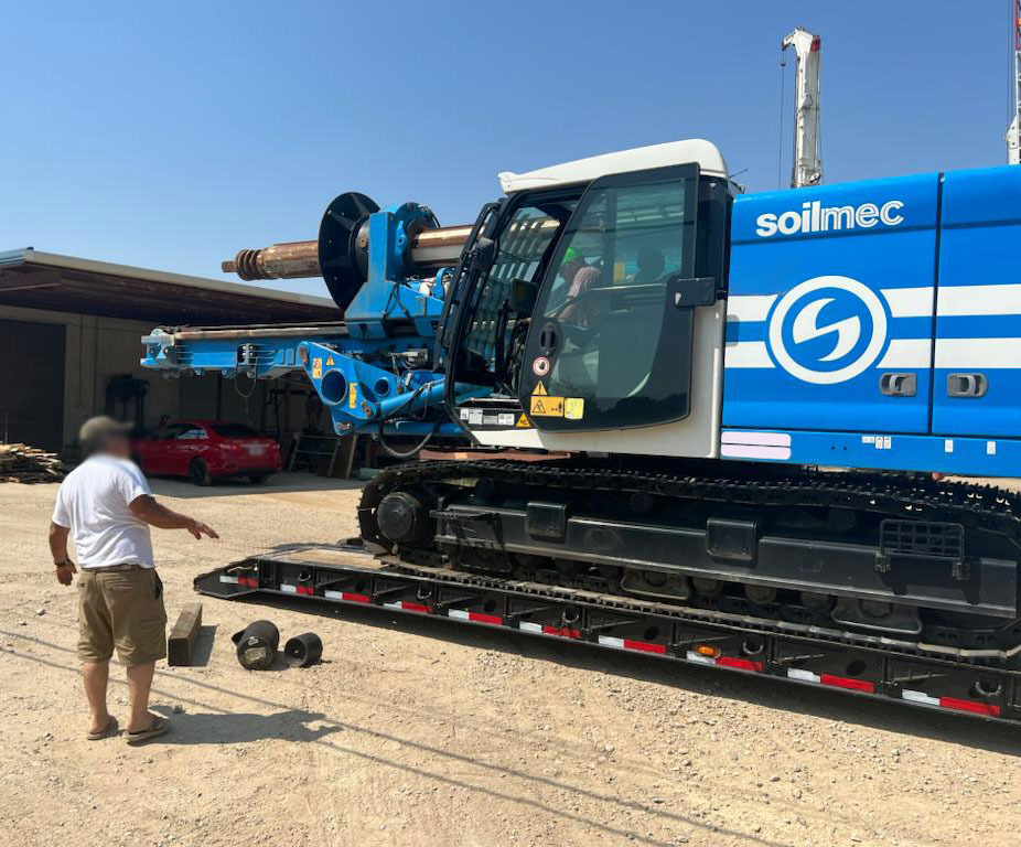 Soilmec SR-45 - Zabijač stupova: slika Soilmec SR-45 - Zabijač stupova Soilmec SR-45 - Zabijač stupova: slika Soilmec SR-45 - Zabijač stupova