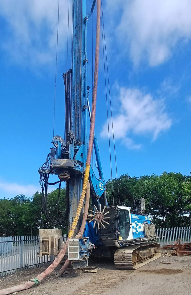 Soilmec SR-75 - Zabijač stupova: slika Soilmec SR-75 - Zabijač stupova Soilmec SR-75 - Zabijač stupova: slika Soilmec SR-75 - Zabijač stupova
