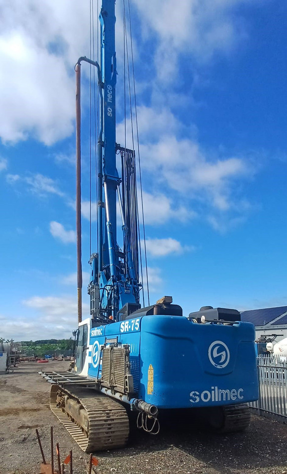 Soilmec SR-75 - Zabijač stupova: slika Soilmec SR-75 - Zabijač stupova Soilmec SR-75 - Zabijač stupova: slika Soilmec SR-75 - Zabijač stupova