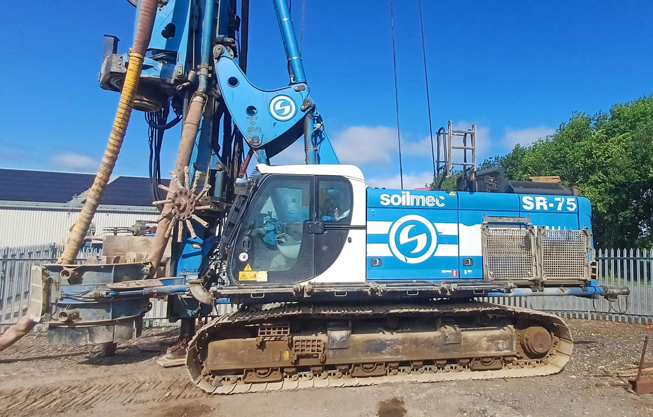 Soilmec SR-75 - Zabijač stupova: slika Soilmec SR-75 - Zabijač stupova Soilmec SR-75 - Zabijač stupova: slika Soilmec SR-75 - Zabijač stupova