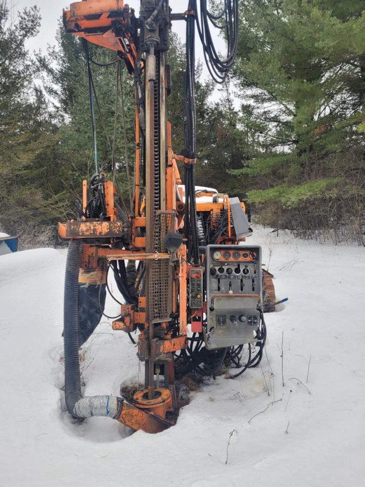 Tamrock Ranger 700 - Platforma za bušenje: slika Tamrock Ranger 700 - Platforma za bušenje Tamrock Ranger 700 - Platforma za bušenje: slika Tamrock Ranger 700 - Platforma za bušenje