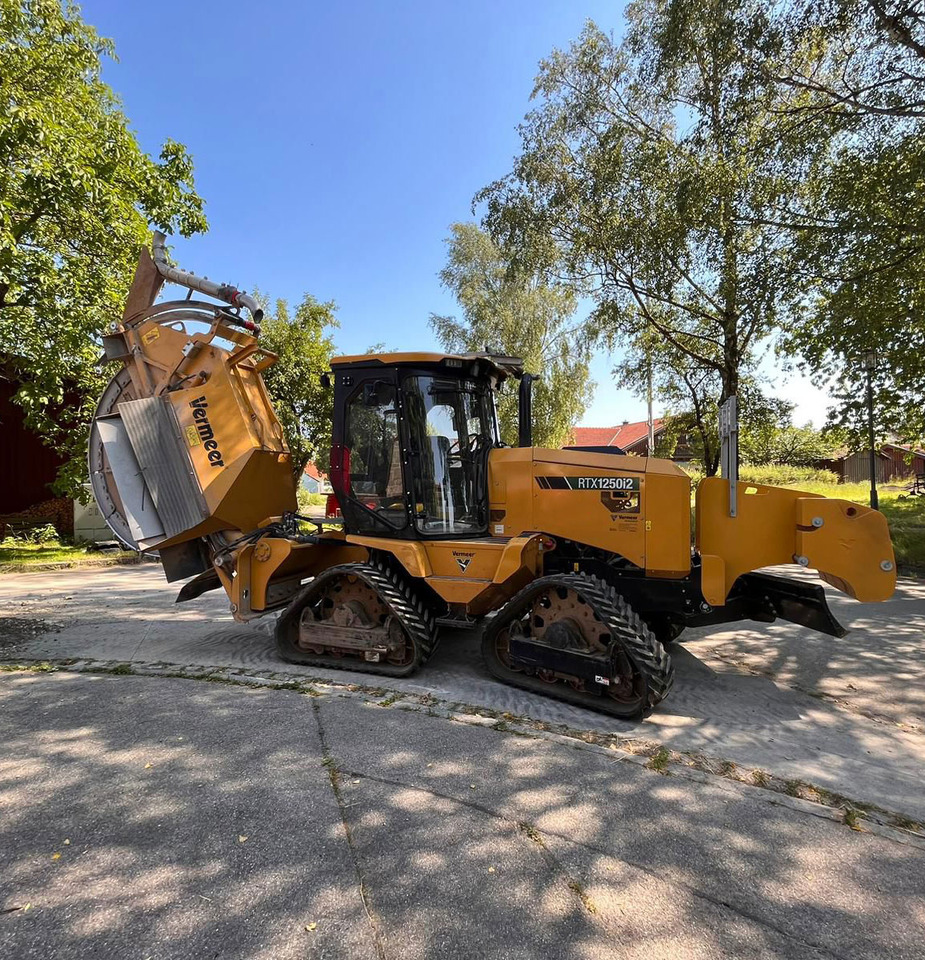 Vermeer RTX1250i2 - Trenčer: slika Vermeer RTX1250i2 - Trenčer Vermeer RTX1250i2 - Trenčer: slika Vermeer RTX1250i2 - Trenčer