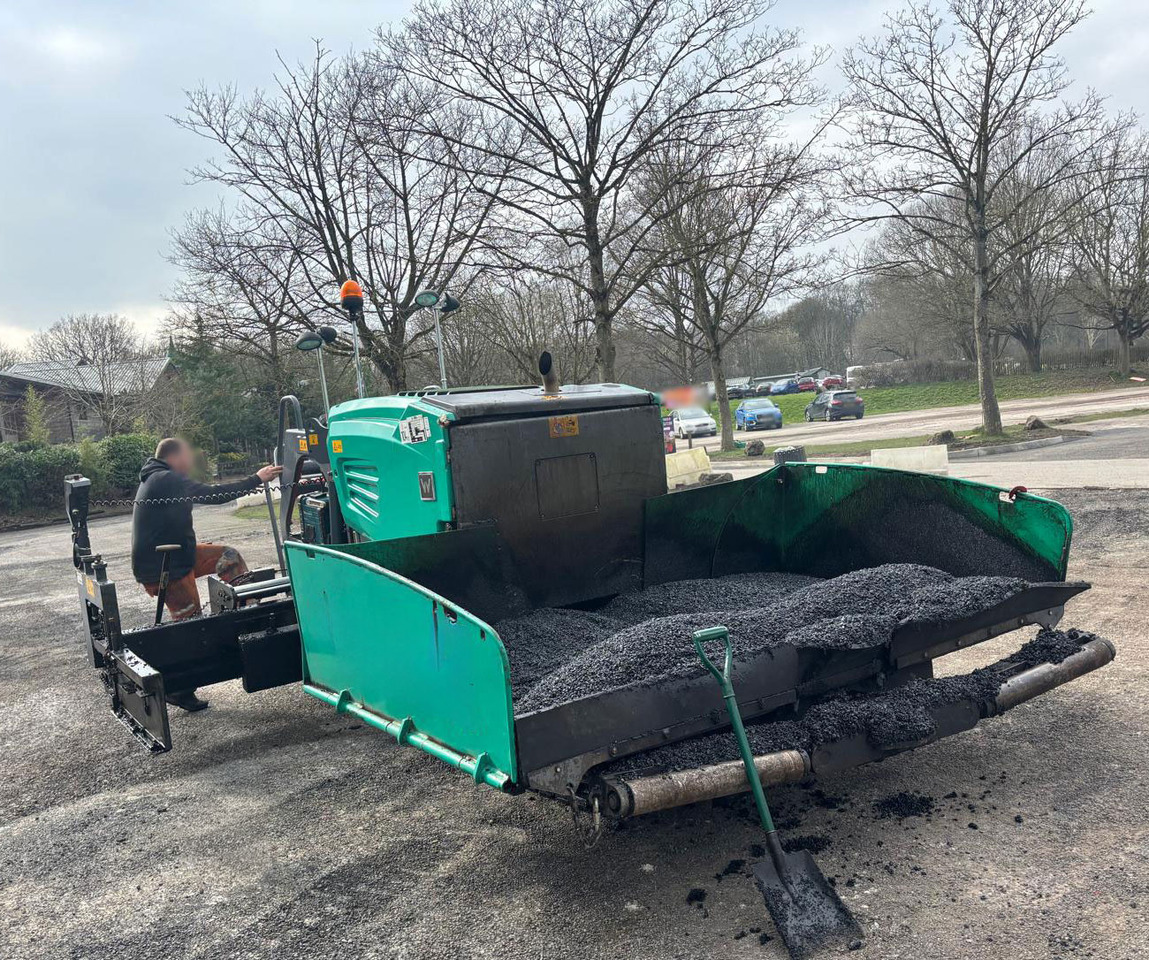 Vogele Super 800i - Finišer za asfalt: slika Vogele Super 800i - Finišer za asfalt Vogele Super 800i - Finišer za asfalt: slika Vogele Super 800i - Finišer za asfalt