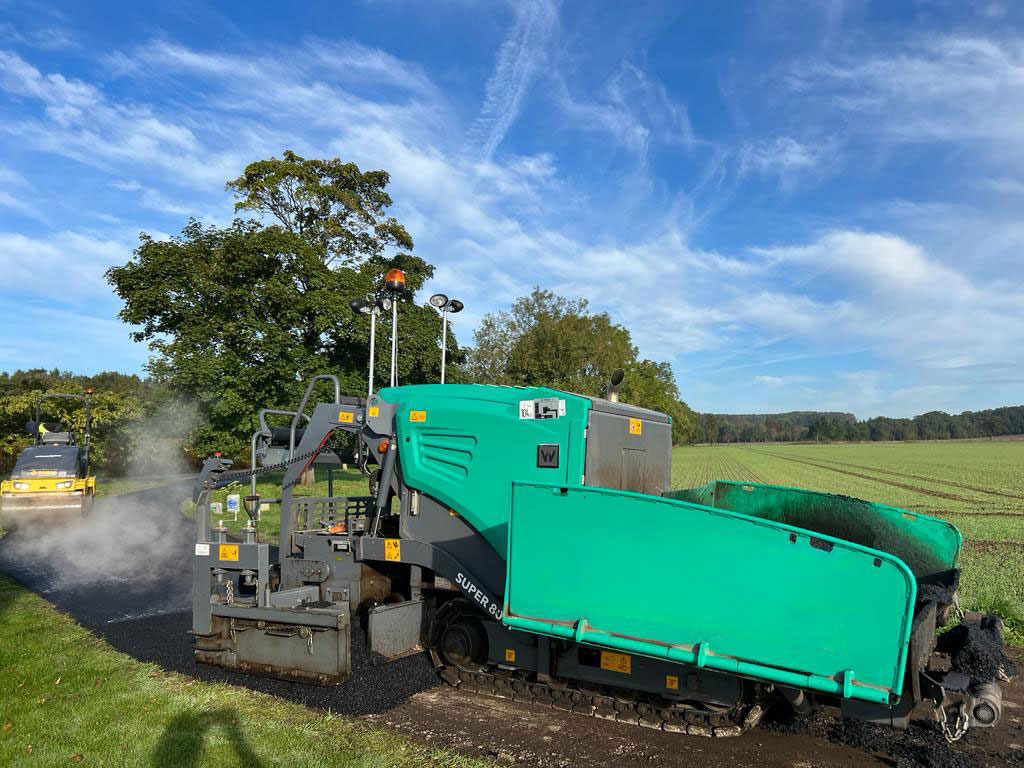 Vogele Super 800i - Finišer za asfalt: slika Vogele Super 800i - Finišer za asfalt Vogele Super 800i - Finišer za asfalt: slika Vogele Super 800i - Finišer za asfalt