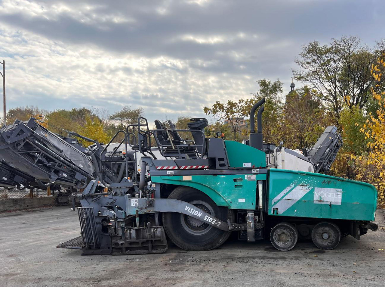 Vogele Vision 5103-3i - Finišer za asfalt: slika Vogele Vision 5103-3i - Finišer za asfalt Vogele Vision 5103-3i - Finišer za asfalt: slika Vogele Vision 5103-3i - Finišer za asfalt