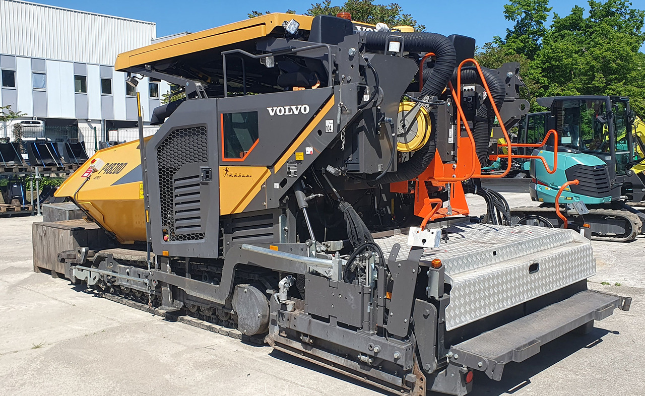 Volvo ABG P4820D - Finišer za asfalt: slika Volvo ABG P4820D - Finišer za asfalt Volvo ABG P4820D - Finišer za asfalt: slika Volvo ABG P4820D - Finišer za asfalt