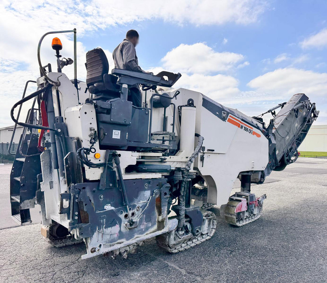 Wirtgen W 100 CFI - Hladni planer: slika Wirtgen W 100 CFI - Hladni planer Wirtgen W 100 CFI - Hladni planer: slika Wirtgen W 100 CFI - Hladni planer