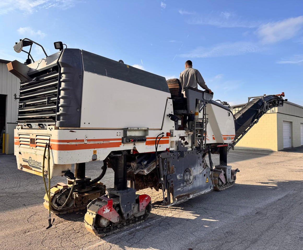 Wirtgen W 150 I - Hladni planer: slika Wirtgen W 150 I - Hladni planer Wirtgen W 150 I - Hladni planer: slika Wirtgen W 150 I - Hladni planer