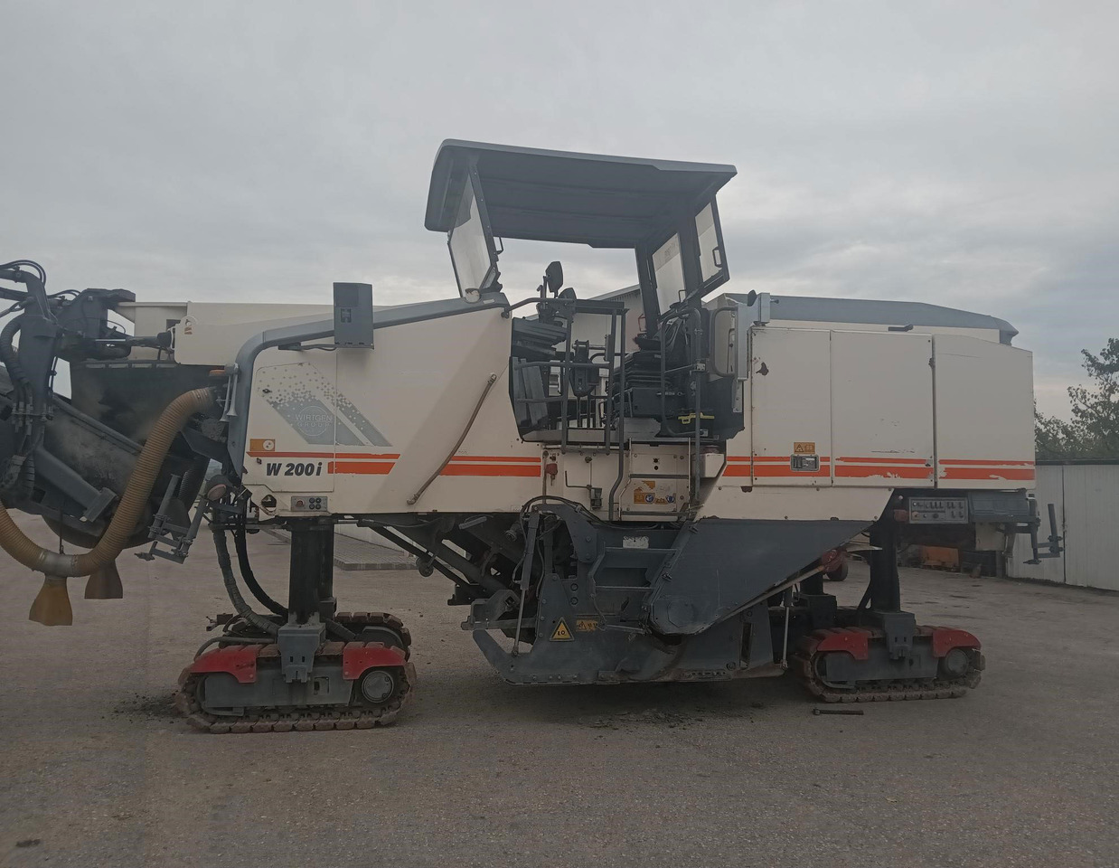 Wirtgen W 200 I - Hladni planer: slika Wirtgen W 200 I - Hladni planer Wirtgen W 200 I - Hladni planer: slika Wirtgen W 200 I - Hladni planer