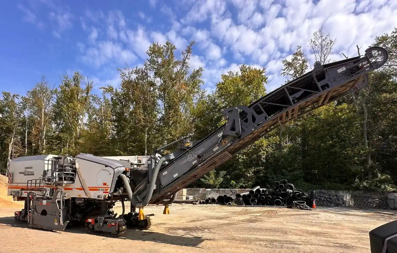 Wirtgen W 210 i - Hladni planer: slika Wirtgen W 210 i - Hladni planer Wirtgen W 210 i - Hladni planer: slika Wirtgen W 210 i - Hladni planer