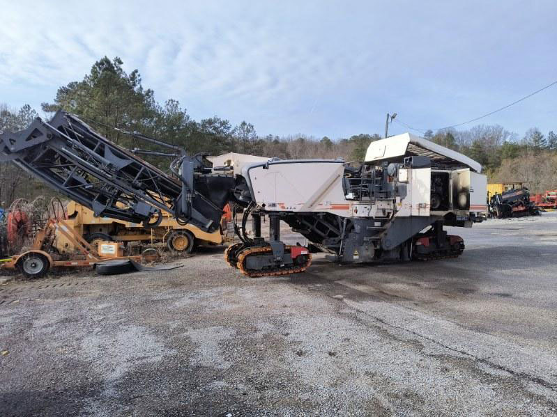 Wirtgen W 220 - Hladni planer: slika Wirtgen W 220 - Hladni planer Wirtgen W 220 - Hladni planer: slika Wirtgen W 220 - Hladni planer