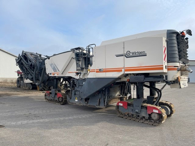 Wirtgen W 220 - Hladni planer: slika Wirtgen W 220 - Hladni planer Wirtgen W 220 - Hladni planer: slika Wirtgen W 220 - Hladni planer