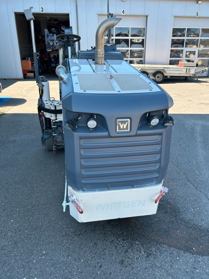 Wirtgen W 35 Ri - Hladni planer: slika Wirtgen W 35 Ri - Hladni planer Wirtgen W 35 Ri - Hladni planer: slika Wirtgen W 35 Ri - Hladni planer