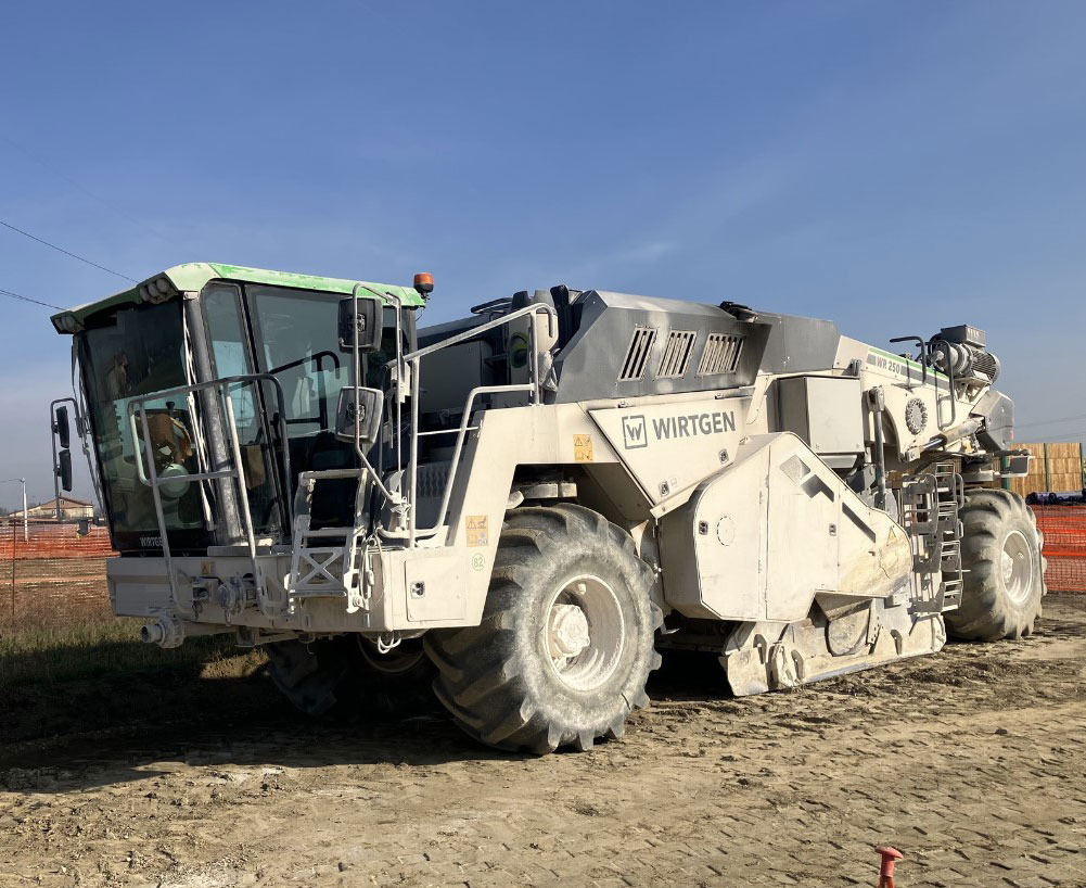 Wirtgen WR 250 I - Stabilizator tla: slika Wirtgen WR 250 I - Stabilizator tla Wirtgen WR 250 I - Stabilizator tla: slika Wirtgen WR 250 I - Stabilizator tla