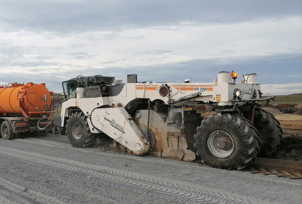 Wirtgen wr 2000 - Stabilizator tla: slika Wirtgen wr 2000 - Stabilizator tla Wirtgen wr 2000 - Stabilizator tla: slika Wirtgen wr 2000 - Stabilizator tla