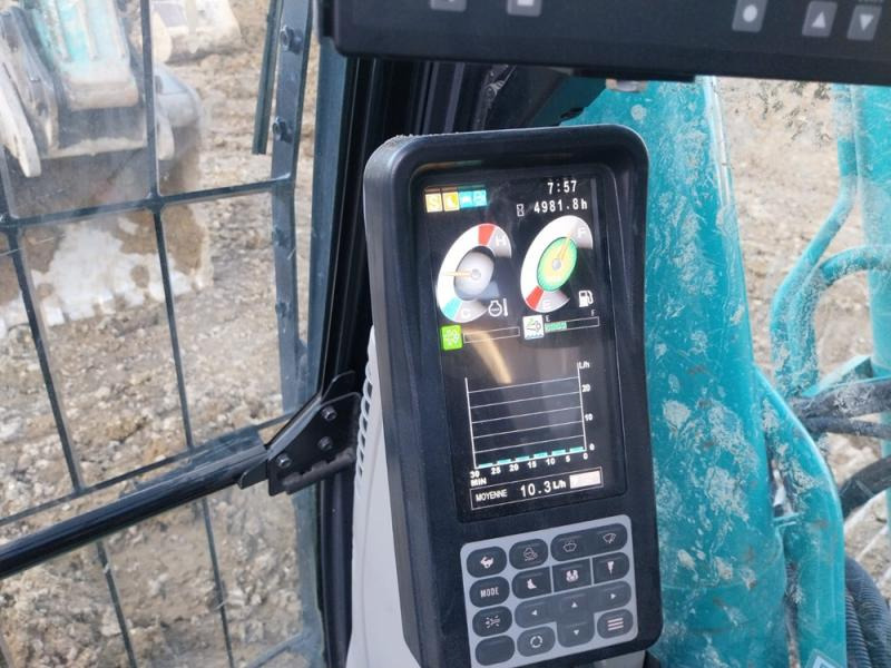 KOBELCO SK210 - Bager gusjeničar: slika KOBELCO SK210 - Bager gusjeničar KOBELCO SK210 - Bager gusjeničar: slika KOBELCO SK210 - Bager gusjeničar