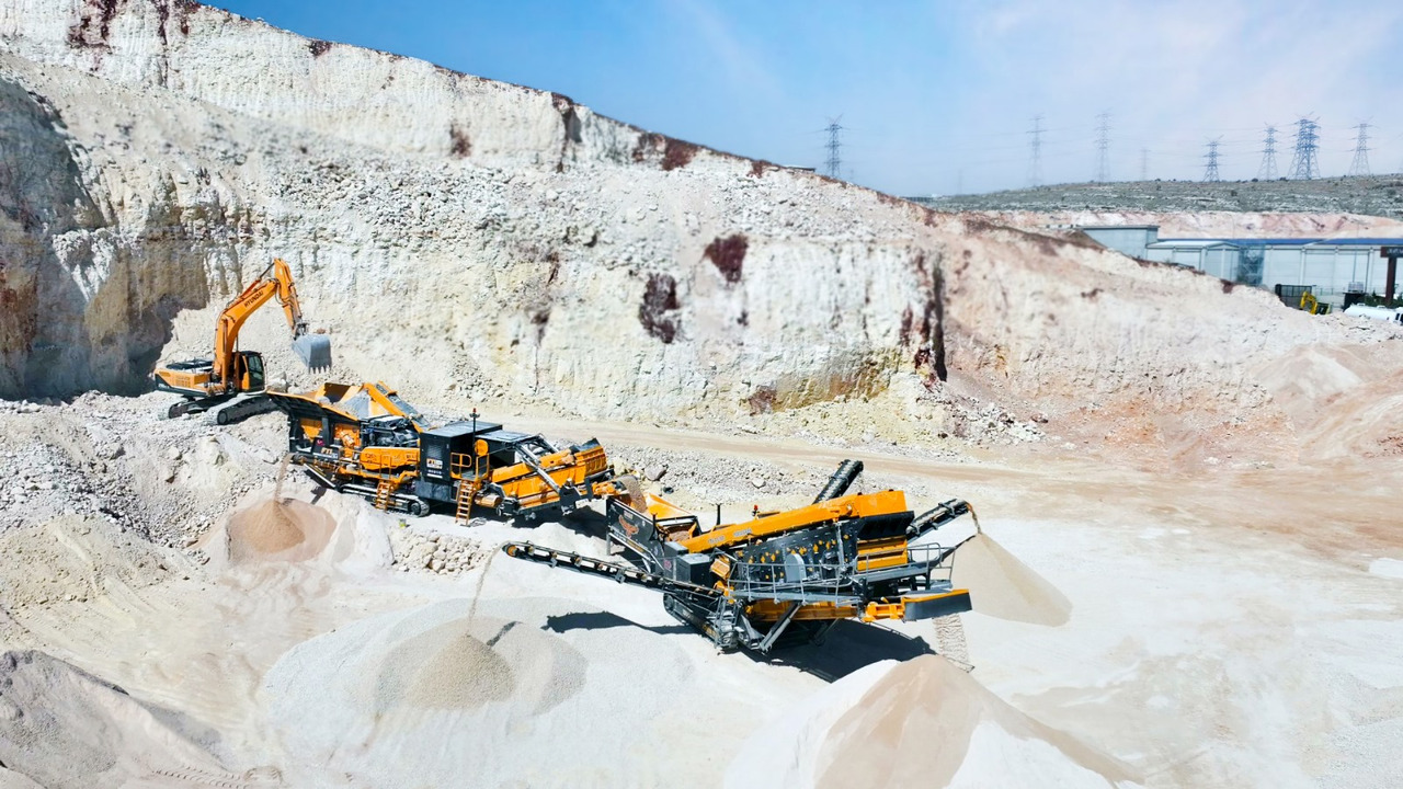 FABO FTI 130-S Mobile Crusher FTS 1560 Mobile Screen - Mobilna drobilica: slika FABO FTI 130-S Mobile Crusher FTS 1560 Mobile Screen - Mobilna drobilica FABO FTI 130-S Mobile Crusher FTS 1560 Mobile Screen - Mobilna drobilica: slika FABO FTI 130-S Mobile Crusher FTS 1560 Mobile Screen - Mobilna drobilica