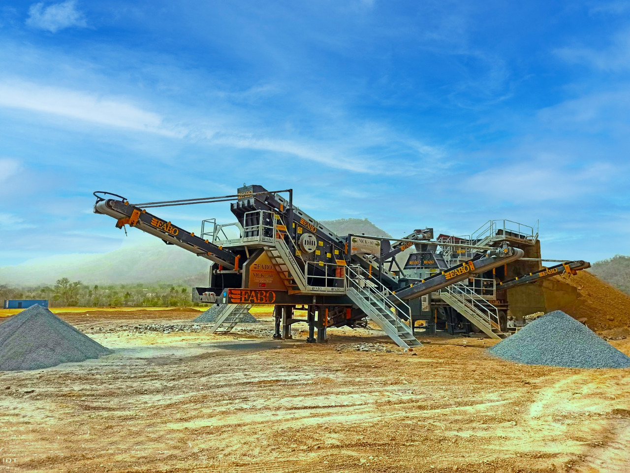 FABO Mobile crusher - Mobilna drobilica: slika FABO Mobile crusher - Mobilna drobilica FABO Mobile crusher - Mobilna drobilica: slika FABO Mobile crusher - Mobilna drobilica