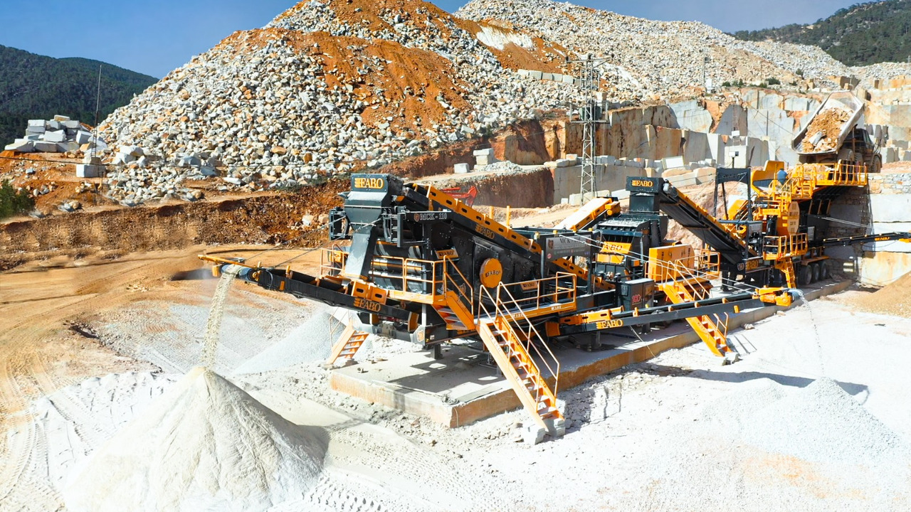 FABO Mobile crusher - Mobilna drobilica: slika FABO Mobile crusher - Mobilna drobilica FABO Mobile crusher - Mobilna drobilica: slika FABO Mobile crusher - Mobilna drobilica