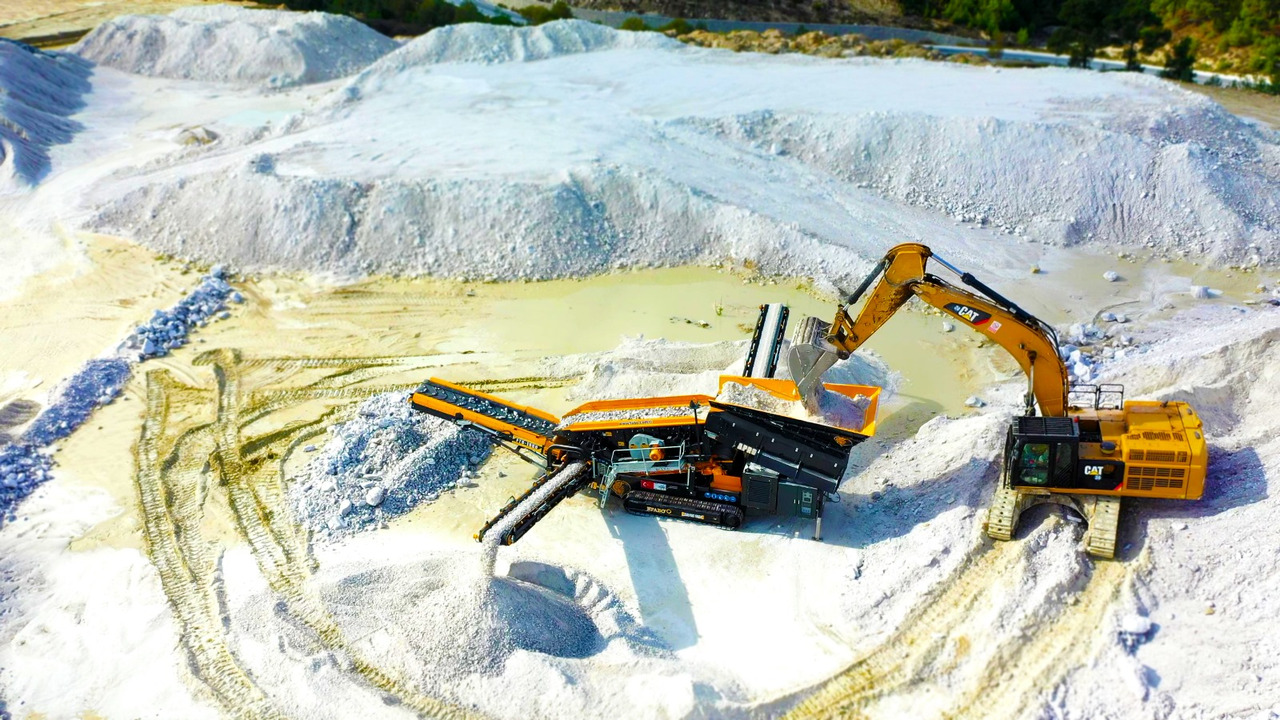 Novi Mobilna drobilica FABO Mobile crusher: slika Novi Mobilna drobilica FABO Mobile crusher Novi Mobilna drobilica FABO Mobile crusher: slika Novi Mobilna drobilica FABO Mobile crusher