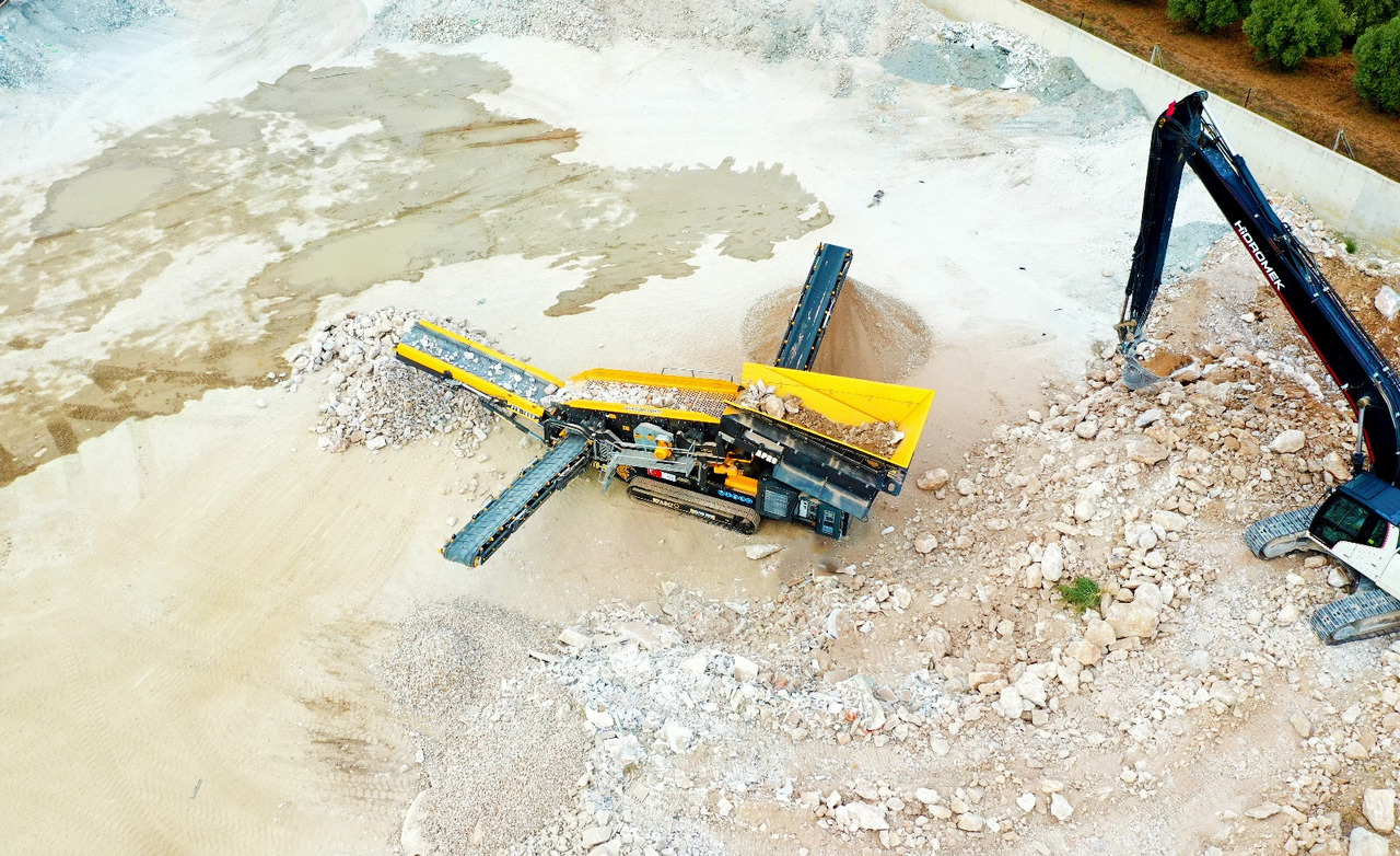 Novi Mobilna drobilica FABO Mobile crusher: slika Novi Mobilna drobilica FABO Mobile crusher Novi Mobilna drobilica FABO Mobile crusher: slika Novi Mobilna drobilica FABO Mobile crusher