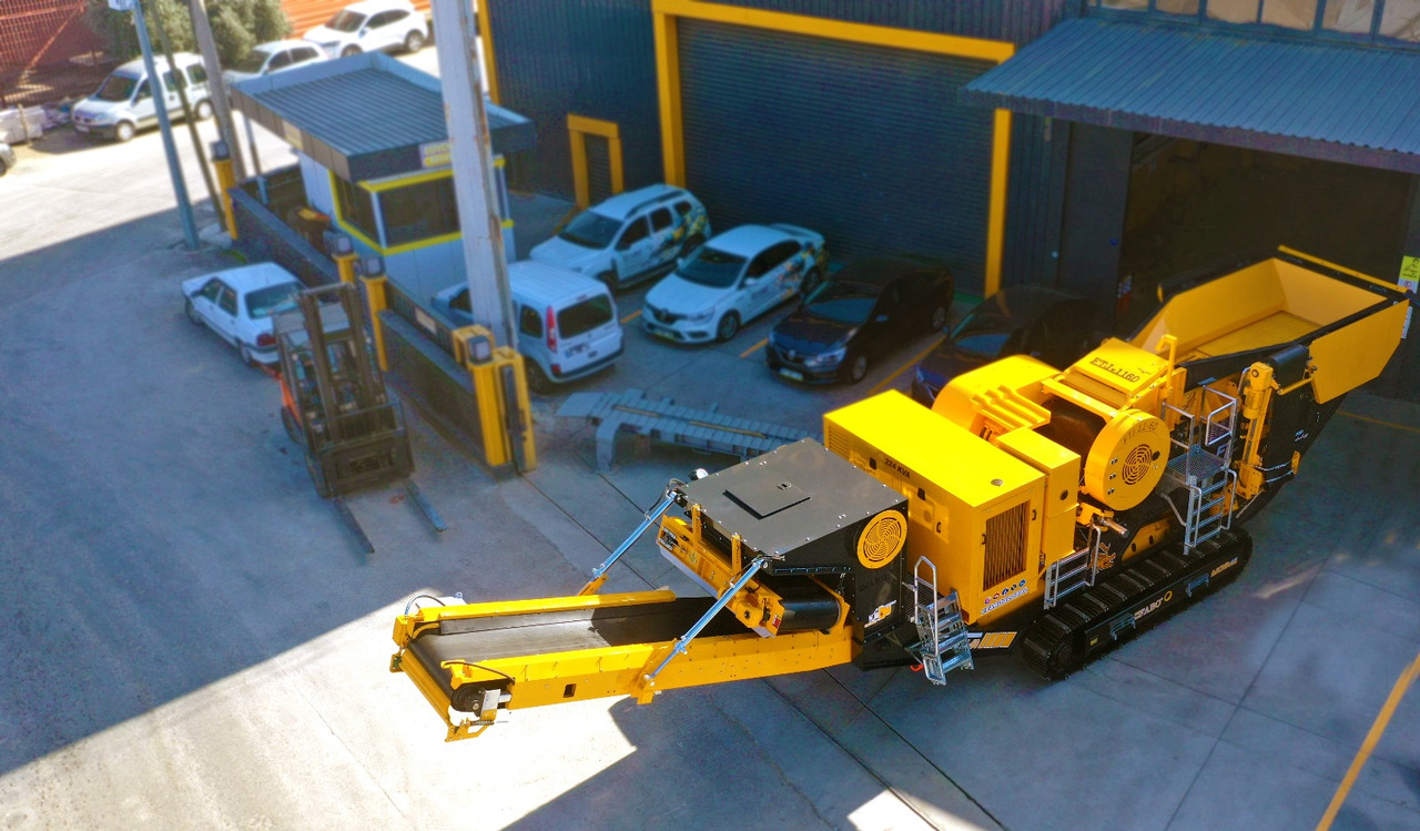 FABO Mobile crusher - Mobilna drobilica: slika FABO Mobile crusher - Mobilna drobilica FABO Mobile crusher - Mobilna drobilica: slika FABO Mobile crusher - Mobilna drobilica