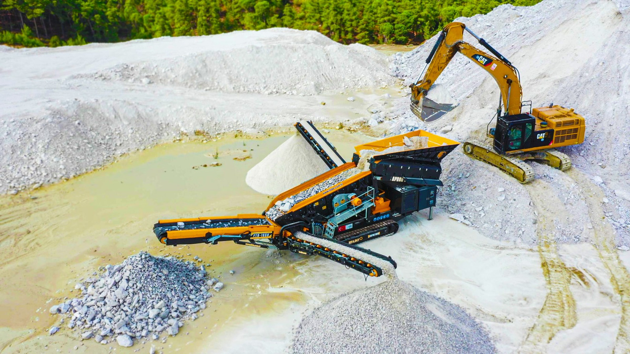 FABO Mobile crusher - Mobilna drobilica: slika FABO Mobile crusher - Mobilna drobilica FABO Mobile crusher - Mobilna drobilica: slika FABO Mobile crusher - Mobilna drobilica