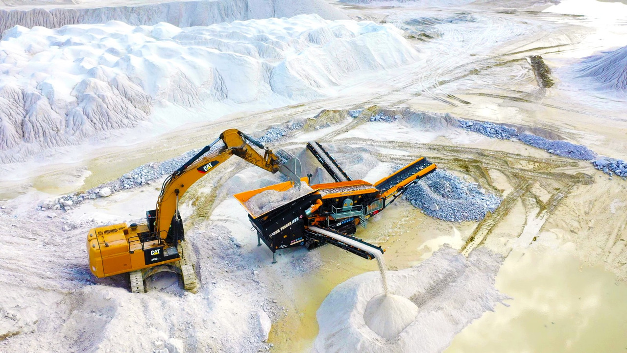 FABO Mobile crusher - Mobilna drobilica: slika FABO Mobile crusher - Mobilna drobilica FABO Mobile crusher - Mobilna drobilica: slika FABO Mobile crusher - Mobilna drobilica